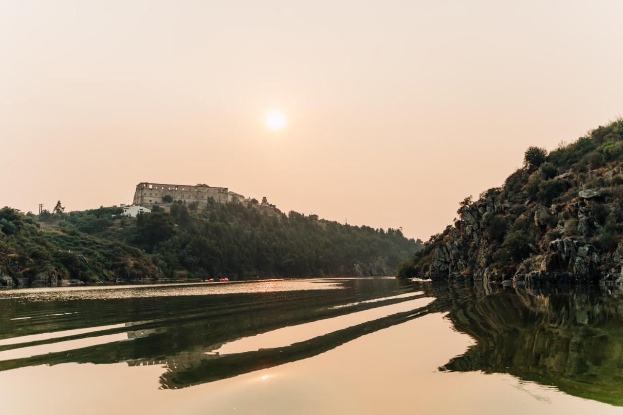 Villa Dos R'S Aviz Eksteriør bilde